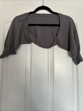 Cropped Gray Knit Bolero Shrug
